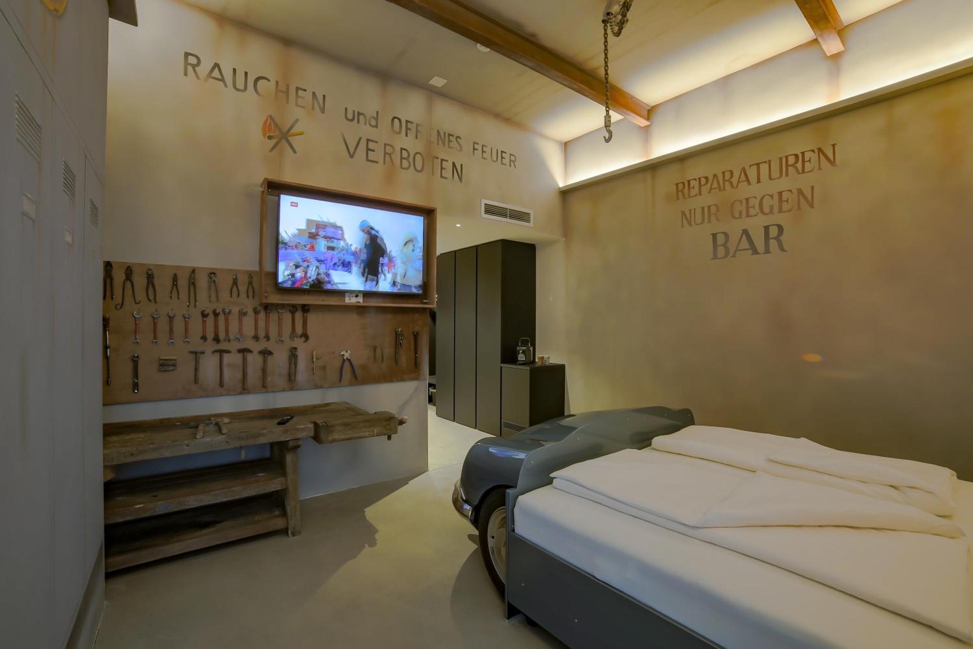 Hotel Self Check-in Von Rotz 3*